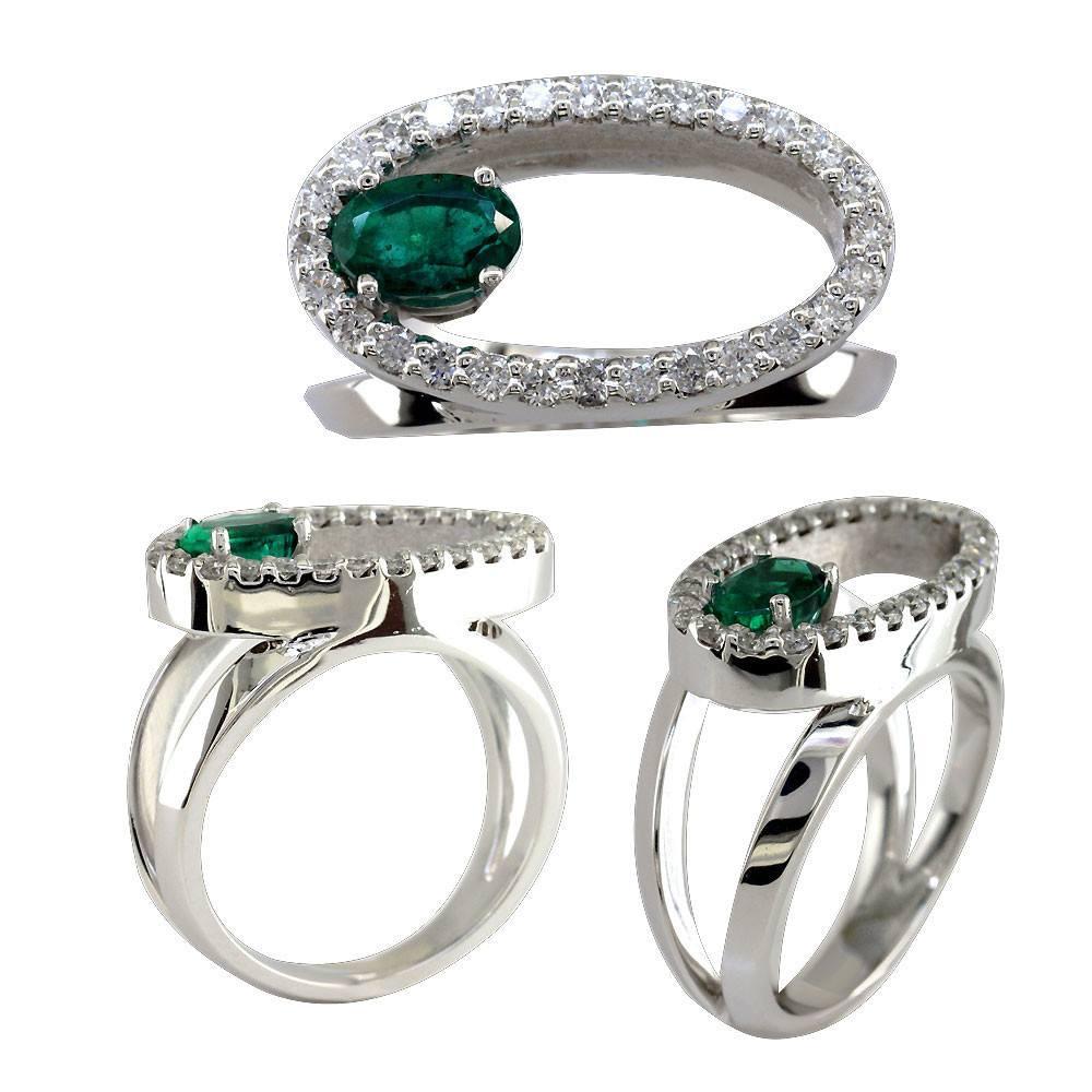 Large 14K Gold Open Oval Diamond and Emerald Halo Ring with Split Sides